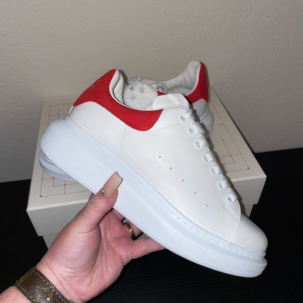 Alexander McQueen Sneakers 💯 Authentic - Picture 7 of 14